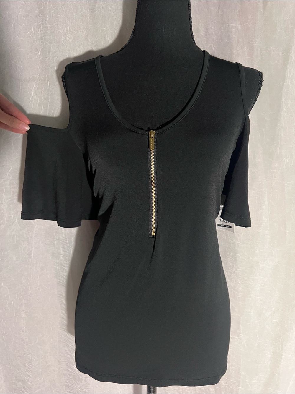Ellen Tracy Black short sleeve cold shoulder top NWT -zipper detail